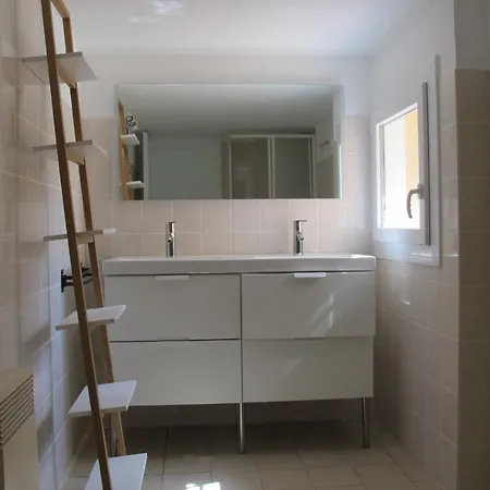 Апартаменты Superbe Renove De 3 Pieces Dans