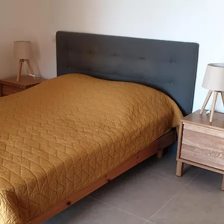 Superbe Renove De 3 Pieces Dans Apartamento *